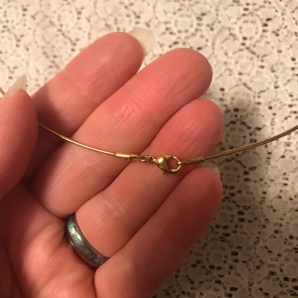 Goldtone single rhinestone choker necklace - Picture 3 of 3